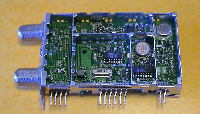 The SONY tuner after slight mechanical modification