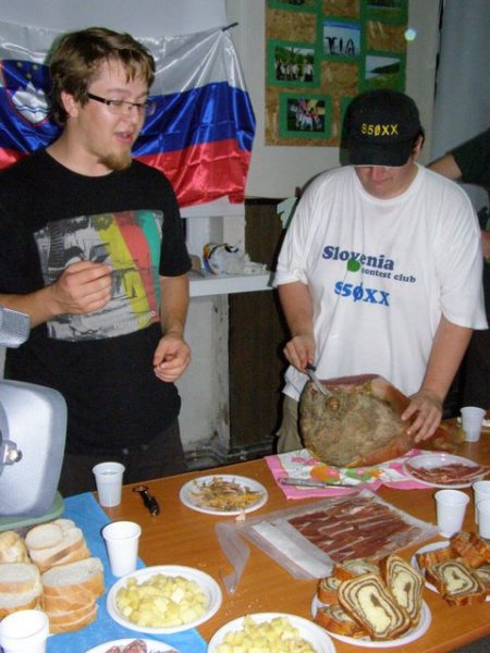 naamizasepredstavi.jpg