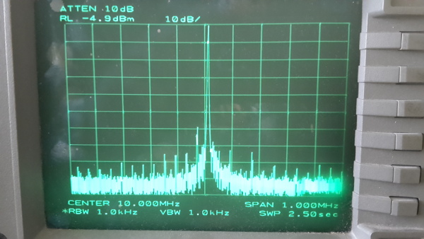 HP33120 on an analog analyzer